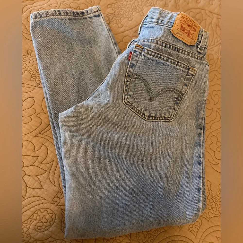 VTG 90s Y2K Levi's 550 Classic Relaxed Fit Worn Wash Jeans, Size 10S - Picture 4 of 13